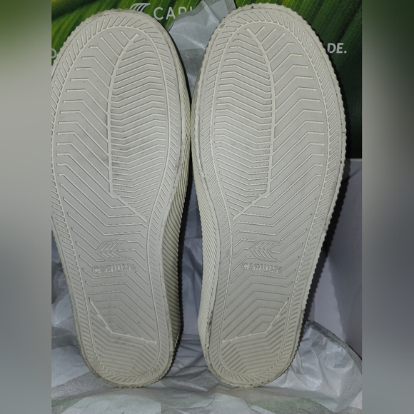 NIB Cariuma OCA Low‎ Black Suede Sneaker Skater Unisex  7.5 W 6M - Picture 11 of 11